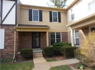 3242 Alpine Dr, Ann Arbor, MI 48108