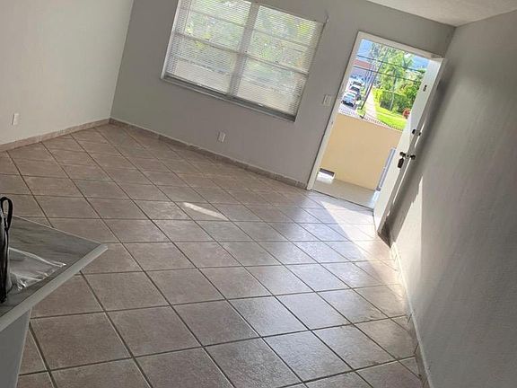 5th image of 4011 Meridian Ave #26