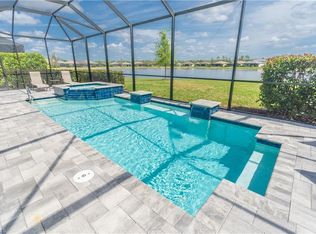6880 Cocoplum St, Naples, FL 34114