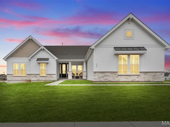 926 Tara Rdg, Chesterfield, MO 63005