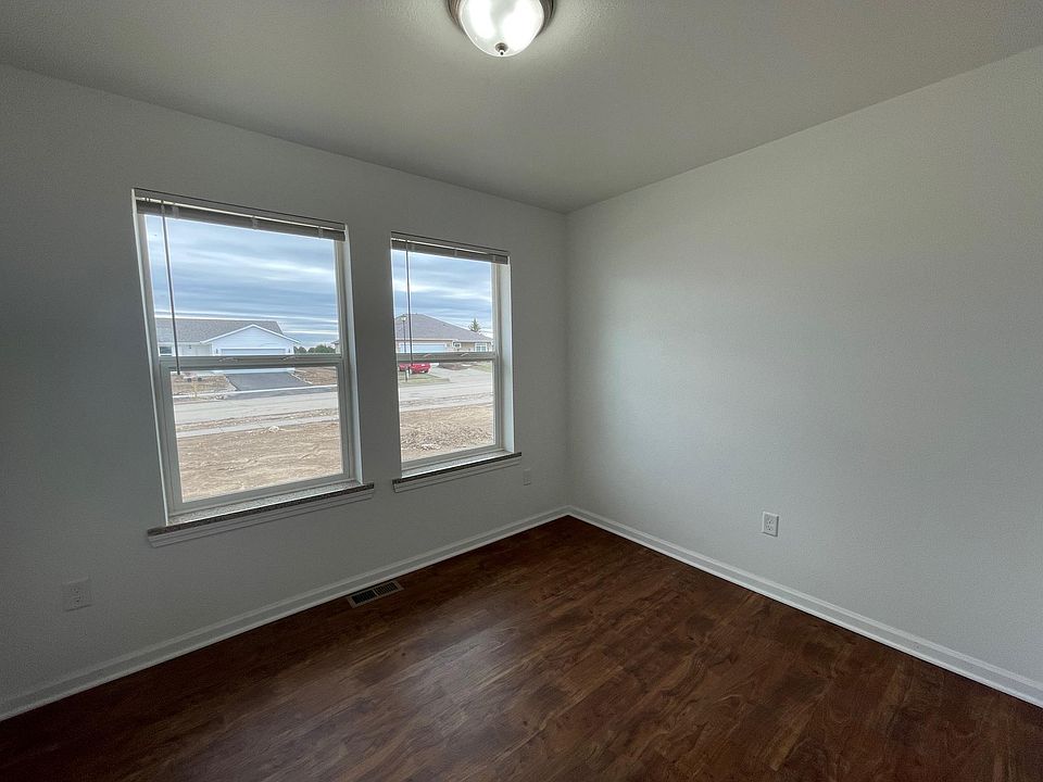 1671 Parkside Dr, Belvidere, IL 61008 Zillow