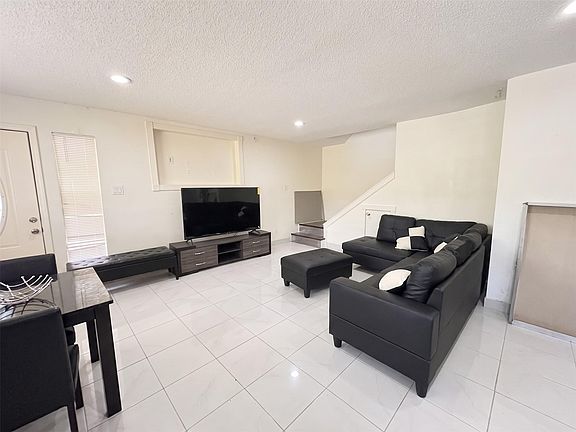 3rd image of 5638 Birchmont Dr APT C