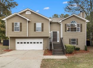 225 Robert Dr, Braselton, GA 30517