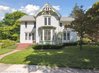 106 Lake St, Howell, MI 48843