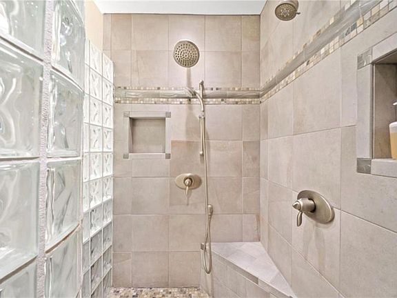 4th image of 3636 Habersham Rd NW APT 1103