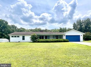 256 Pine Crest Dr, Mc Clure, PA 17841