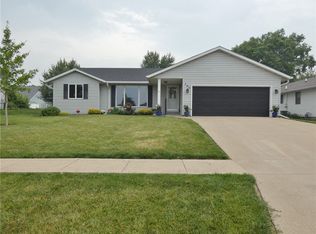 700 E Independence St, Pella, IA 50219