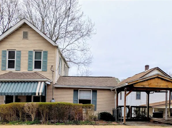 222 N 5th St, Jeannette, PA 15644