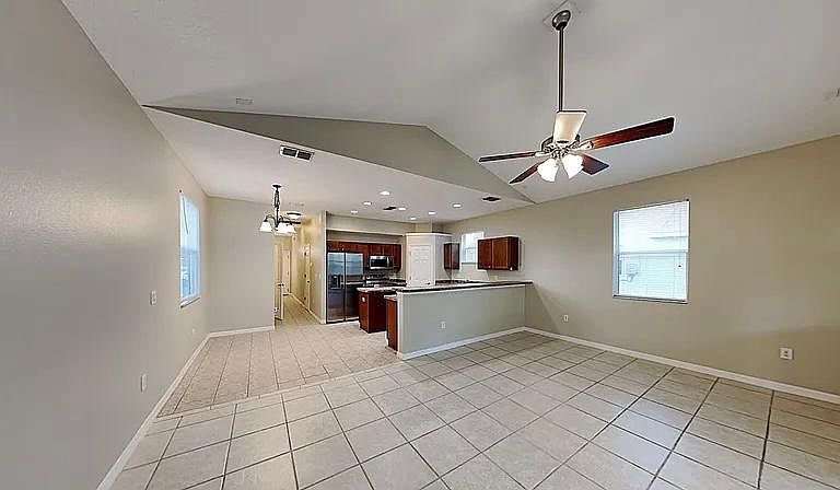 1st image of 67 E Idlewild Ave