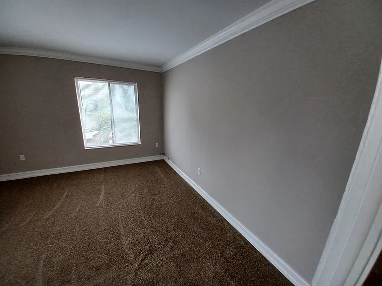 1830 Maravilla Ave #212 — Photo 16