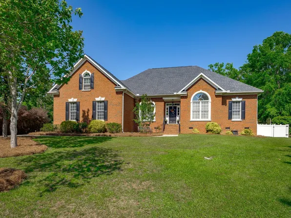 1332 Martins Camp Ln, Gilbert, SC 29054
