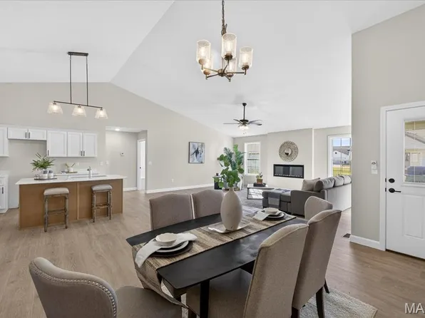 845 Mohave Ct, Shiloh, IL 62221