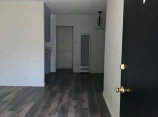 2615 W 16th Pl APT 1, Los Angeles, CA 90019