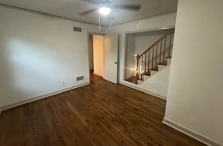 1290 Merrycrest Dr — Photo 5