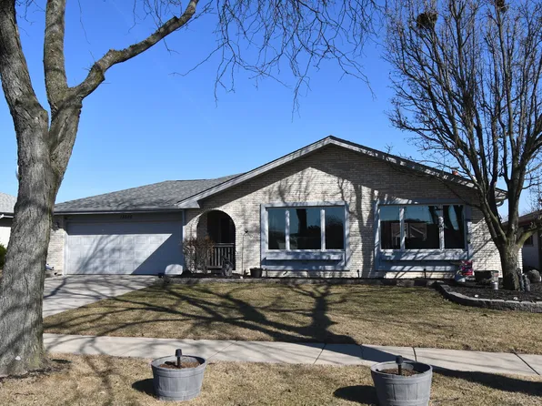 15545 Mimosa Dr, Orland Park, IL 60462