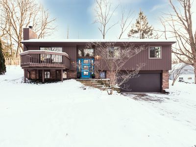 448 Hilldale Dr, Ann Arbor, MI, 48105