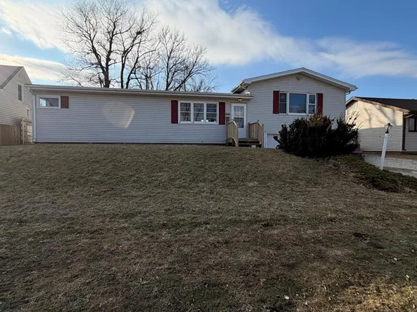 1610 N 26th St, Fort Dodge, IA 50501