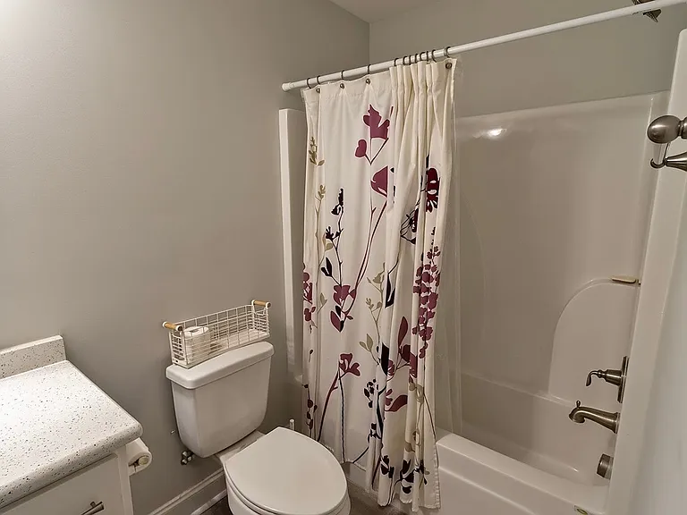 146 Lenore Ct — Photo 22