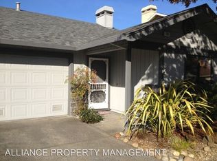 230 Usher Dr, Windsor, CA 95492