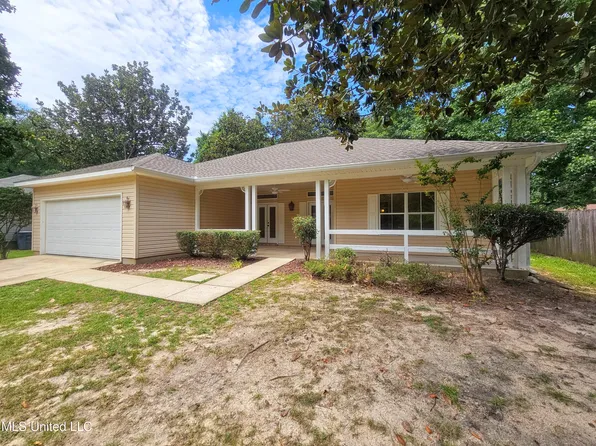9508 Live Oak Ave, Ocean Springs, MS 39564