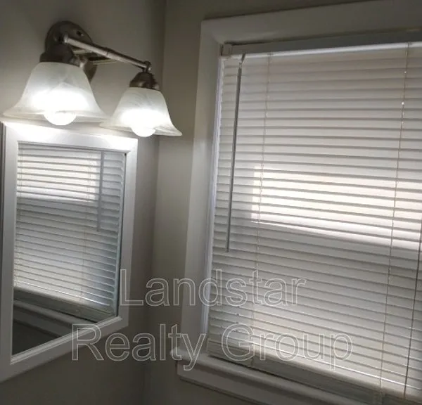 9403 Burgoo King Rd — Photo 17