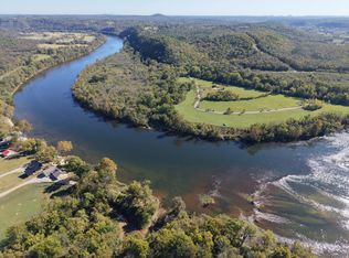 Sheid Rd, Norfork, AR 72658