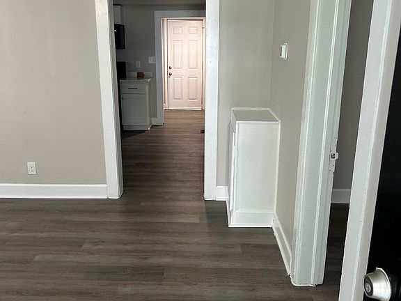 3rd image of 1461 Douglas St