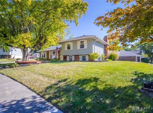 10 Bramblebush Ln, Springboro, OH 45066