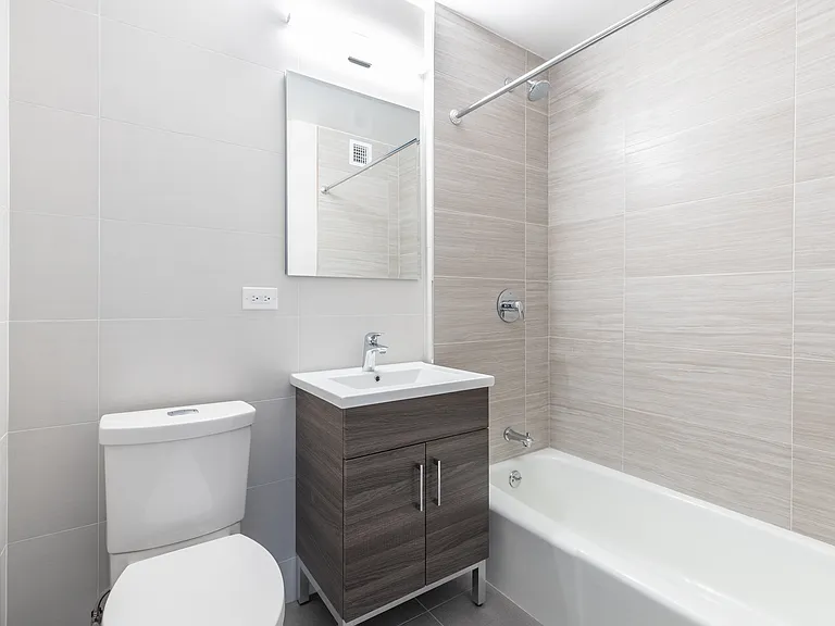 235 W 48th St #9-H — Photo 1