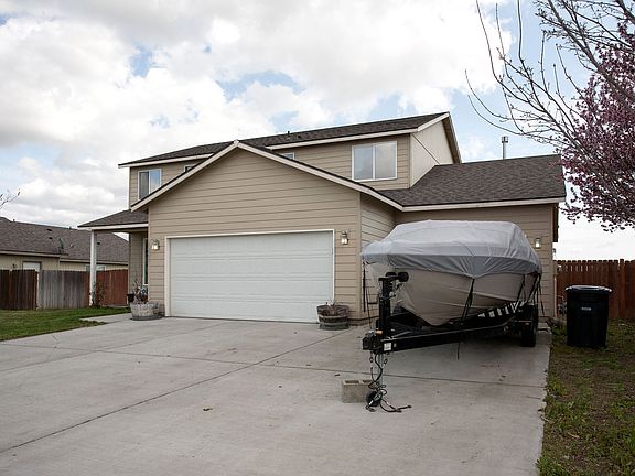 3rd image of 5804 Taft Dr