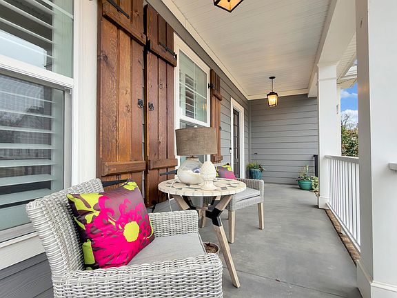 2nd image of 14 Highcroft Ct