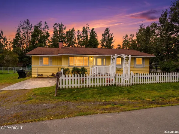 8106 Loganberry St, Anchorage, AK 99502