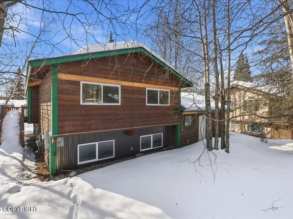 5927 Camrose Dr, Anchorage, AK 99504