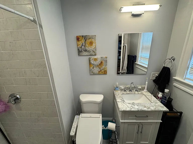 12 Burnham St #4 — Photo 16