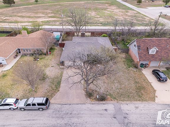5th image of 3138 Edgewood Dr