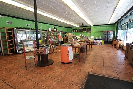 4th image of 612 Grove St