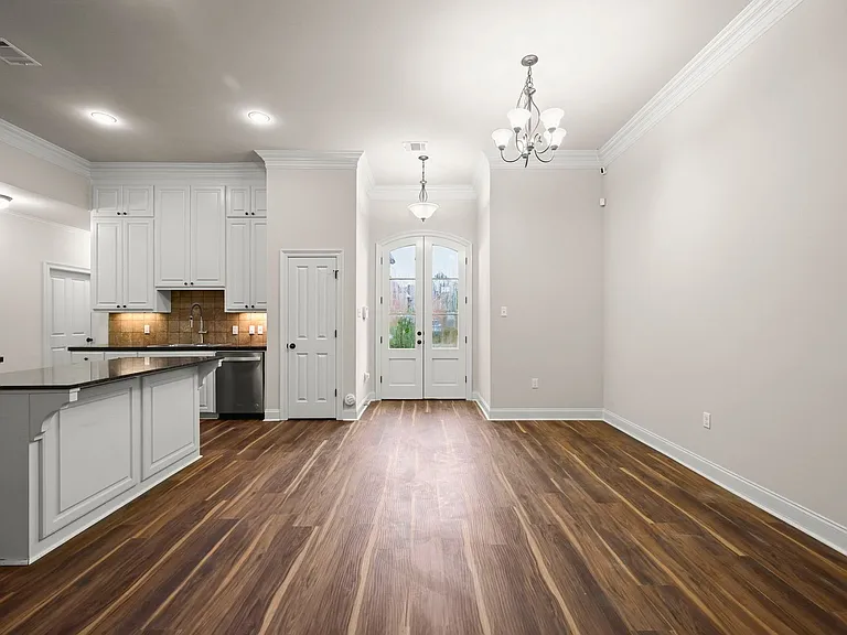 14835 Pendleton Way — Photo 8