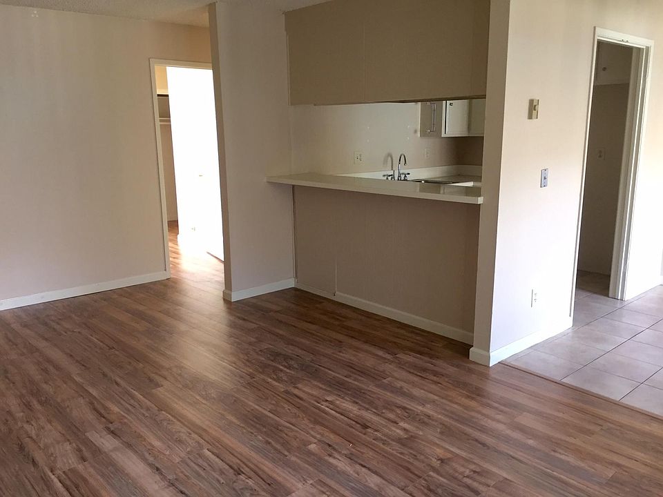 1st image of 10782 Lampson Ave APT 11