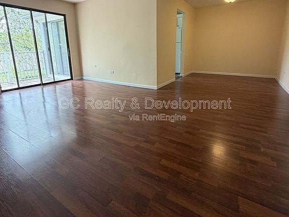 4th image of 871 Yosemite Trl APT C