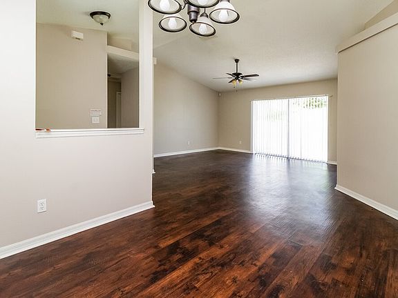 5th image of 11725 Chapelle Ct