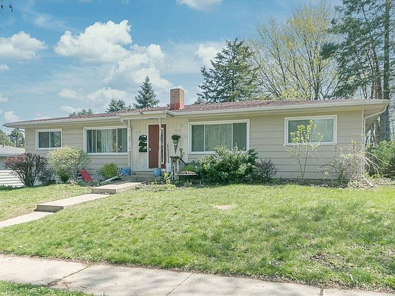 2nd image of 6619 Franklin Ave #6621