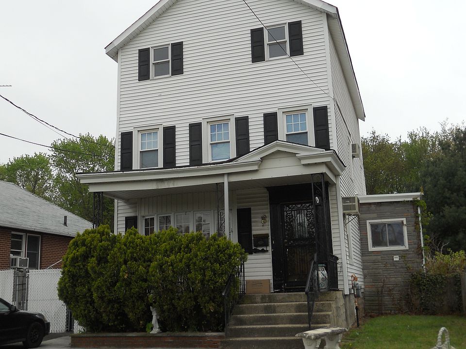 1st image of 92 Bedell St