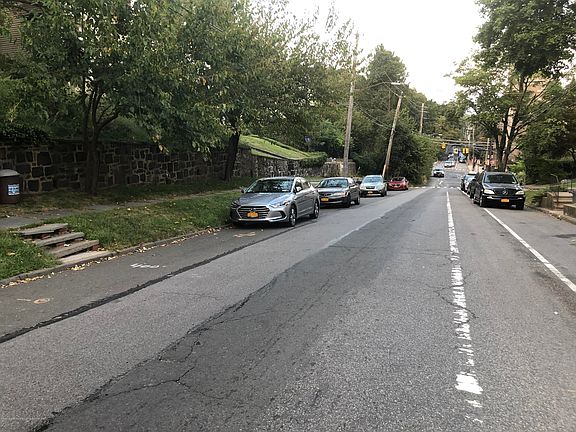 4th image of 367 Saint Pauls Ave