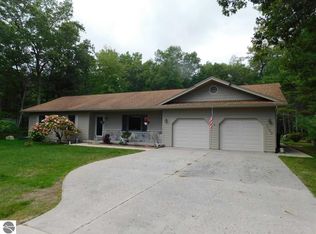 7169 Cedar Lake Rd, Oscoda, MI 48750