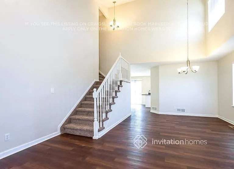 11904 Kearney Cir — Photo 6