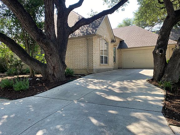 4th image of 4501 Grand Forest Dr