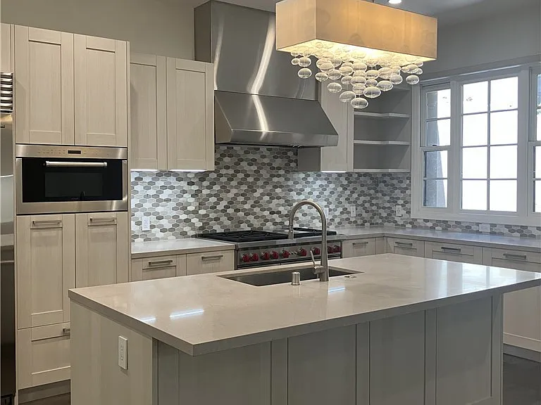 378 W Green St #131 — Photo 8