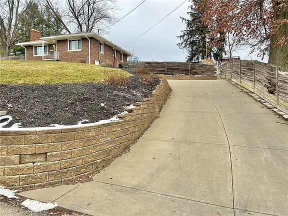 4th image of 1727 Ridgewood Dr