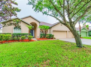 2616 Abbey Grove Dr, Valrico, FL 33594