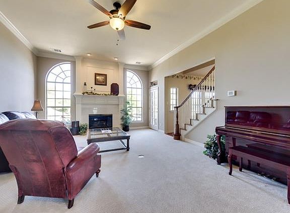 4th image of 1875 Sawmill Dr